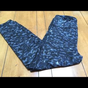 Gap Fit yoga pants, compression